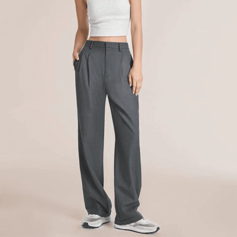 Fließende High-Waist Hose mit weitem Bein & Gürtel – Elegante, vielseitige Stoffhose 👖✨