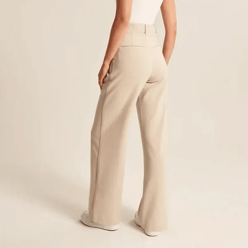 Fließende High-Waist Hose mit weitem Bein & Gürtel – Elegante, vielseitige Stoffhose 👖✨