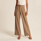 Fließende High-Waist Hose mit weitem Bein & Gürtel – Elegante, vielseitige Stoffhose 👖✨