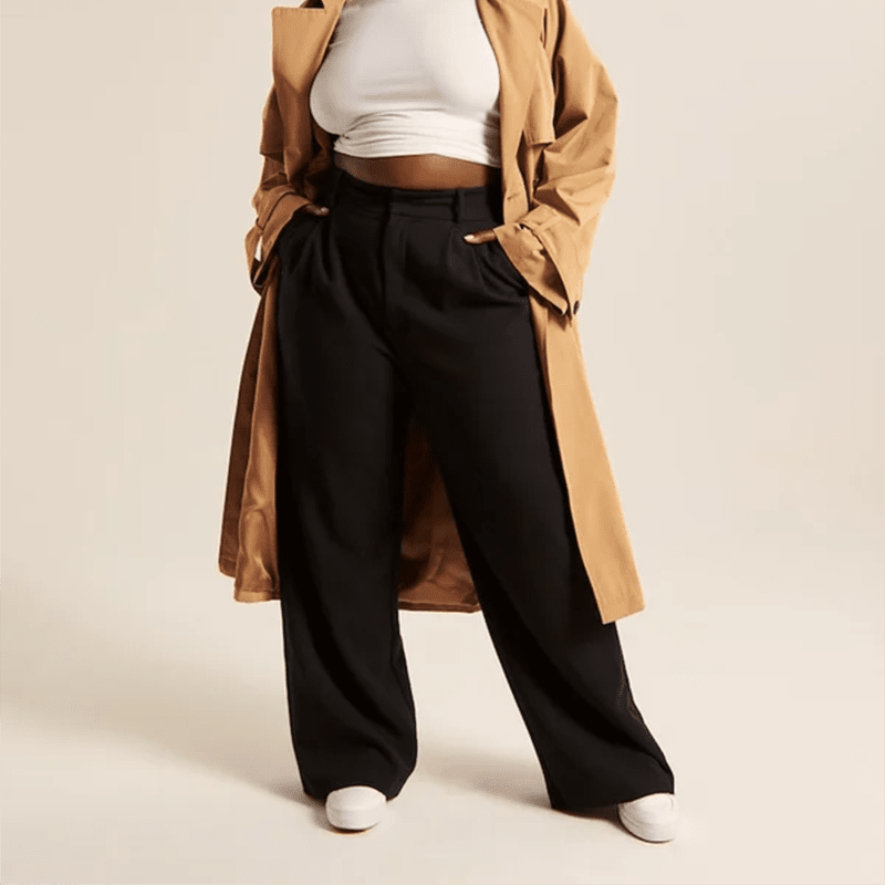 Fließende High-Waist Hose mit weitem Bein & Gürtel – Elegante, vielseitige Stoffhose 👖✨