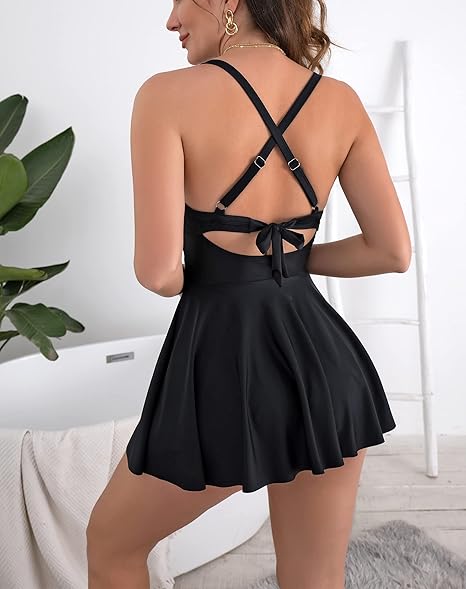 🩱 Damen-Badeanzug mit Cut-out und Rock