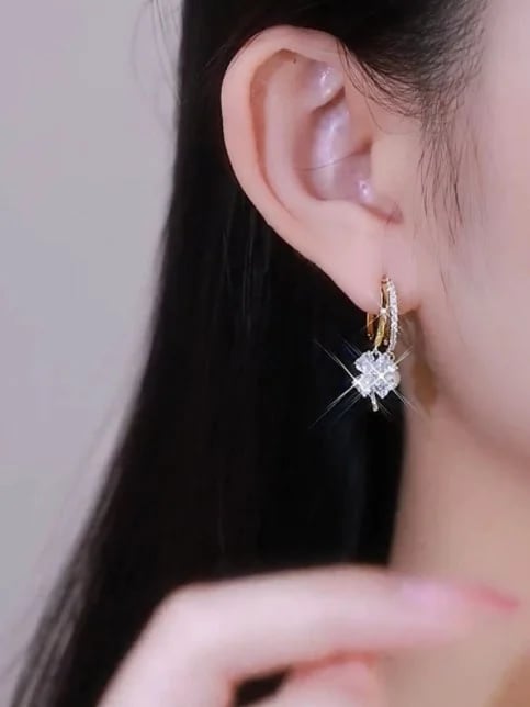 ✨Mode Kristall vierblättrige Blume Perlenohrringe