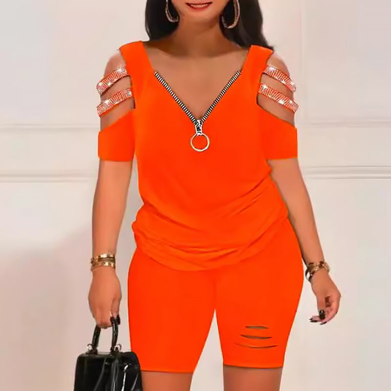 Zweiteiler: V-Ausschnitt-Top mit Reißverschluss und Shorts