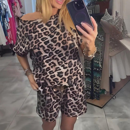Set mit Leopardenmuster aus Off-Shoulder-Top und Shorts