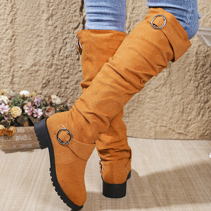 Damenstiefel mit Knickeleder und Schnallenriemen