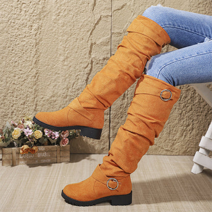Damenstiefel mit Knickeleder und Schnallenriemen