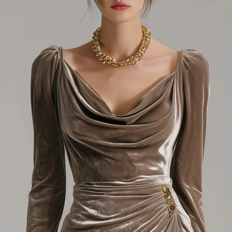 💖Black-Friday-Mega-Angebot – 50 % Rabatt!💖Velours-Schlupfkleid mit Schlitzen | Figurbetont & Elegant | Mit Langen Ärmeln und Raffungen