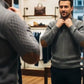 🧥✨ Perfekter Komfort-Pullover für Herren: Robust mit stylischen Ellbogenpatches, nachhaltige Wolle für jeden Tag. ❄️