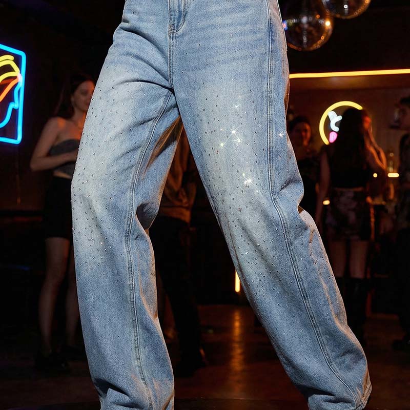 High-Waist Jeans mit Strass-Sternen – Weites Bein & moderne Silhouette ✨👖