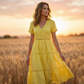 Elegantes Damenkleid mit V-Ausschnitt und Spitzeneinsätzen
