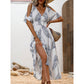 👗 Tropen-print Kleid mit V-Ausschnitt & Gehschlitz – leicht, luftig & perfekt für Strand, Urlaub & heiße Tage 🌴☀️