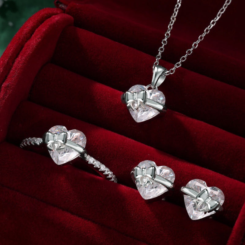Eleganter Silberring mit Herz & Schleife – zart, funkelnd & feminin – ideal für den Alltag oder als romantisches Geschenk💍🎀