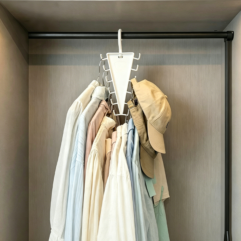 🔥 1+1 GRATIS! 📐 Multifunktionaler Dreieck-Kleiderbügel – Platzsparender Schrank-Organizer für Kleidung & Accessoires