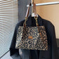 🐆 Große Shoppingtasche mit Leopardenprint – geräumig, stabil & vielseitig für Einkauf, Strand oder Büro 👜