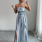 👗💙 Geometrischer Jumpsuit mit Halter-Ausschnitt & Seitenschlitz!