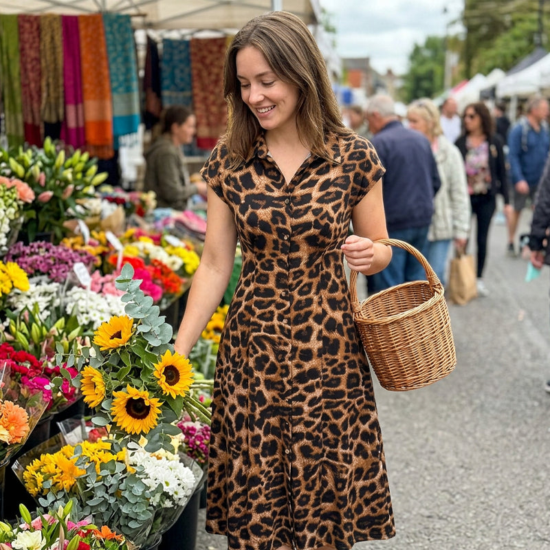 👗 Elegantes Damen-Kleid mit Leopardenprint & Reverskragen – stilvoll, figurbetont & perfekt für Büro, Dinner & besondere Anlässe 🐆✨