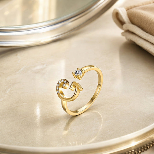 ⏰ 50 % RABATT – Nur für kurze Zeit 💍 Damen Ring mit Buchstaben ✨ Funkelnde Zirkonia-Verzierung, Verstellbare Größe & Elegantes Design