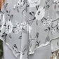 🛍️ 50 % Rabatt – Elegantes Kleid mit floralem Print & ärmellosem Cape – schmeichelhafte Silhouette, leicht & luftig ✨