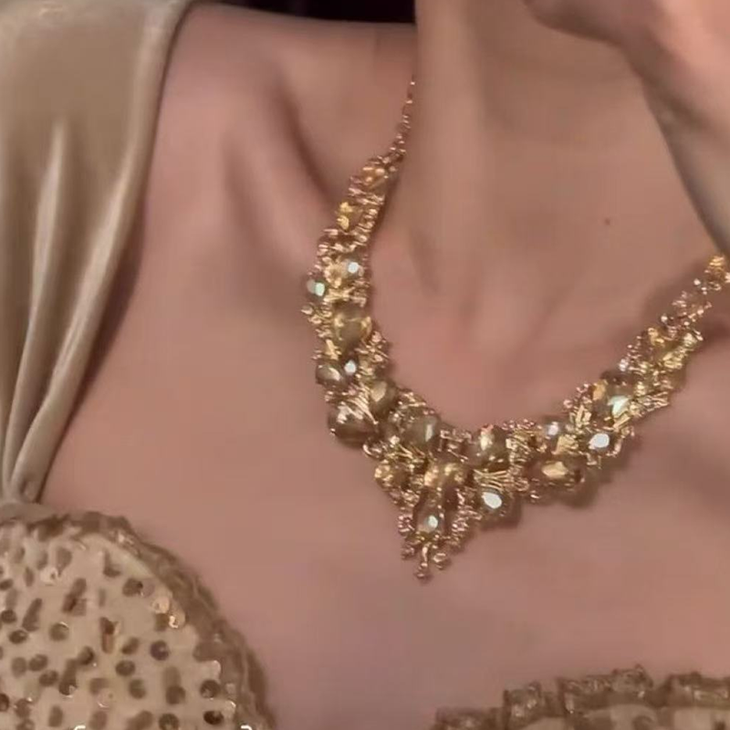 👑 50 % Rabatt – Prunkvolles Halsband im Barock-Stil – aufwendige Handarbeit, bezaubernder Kristallbesatz & zeitlose Eleganz für besondere Momente 💫