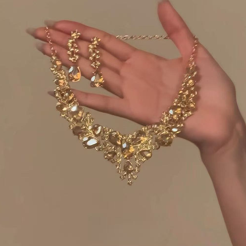 👑 50 % Rabatt – Prunkvolles Halsband im Barock-Stil – aufwendige Handarbeit, bezaubernder Kristallbesatz & zeitlose Eleganz für besondere Momente 💫