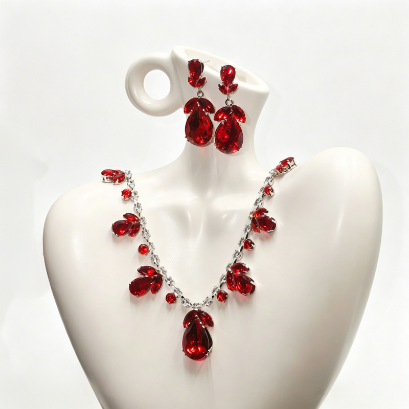 ✨ 50 % Rabatt – Elegantes Tulpen-Schmuck-Set – Halskette & Ohrringe, zart & vielseitig für jeden Anlass 🌷