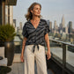 🛍️ 50 % Rabatt – Damen-V-Ausschnitt-T-Shirt mit Zebraprint & Bindeband – lässiger Look, vielseitig & atmungsaktiv