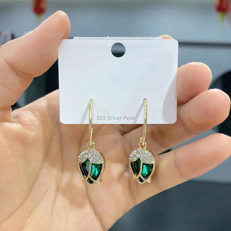 💎 50 % Rabatt – Rosenknospen-Creolen mit Kristallbesatz – romantisches Design, leicht & elegant – für den stilvollen Alltag 🌹