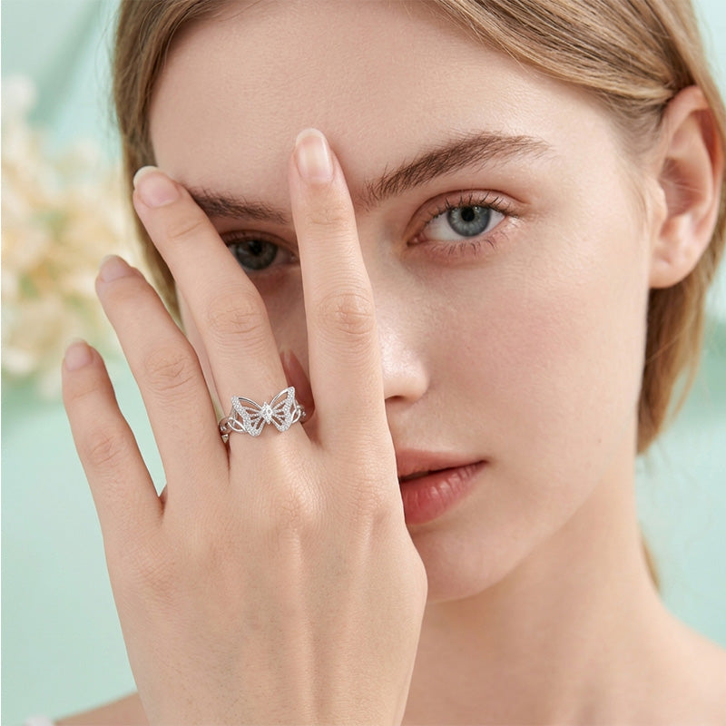 🦋 50 % Rabatt! Schmetterlingsring mit Zirkonia – Ein elegantes Schmuckstück nur für Sie