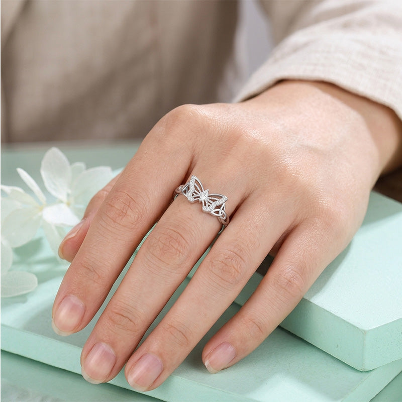 🦋 50 % Rabatt! Schmetterlingsring mit Zirkonia – Ein elegantes Schmuckstück nur für Sie