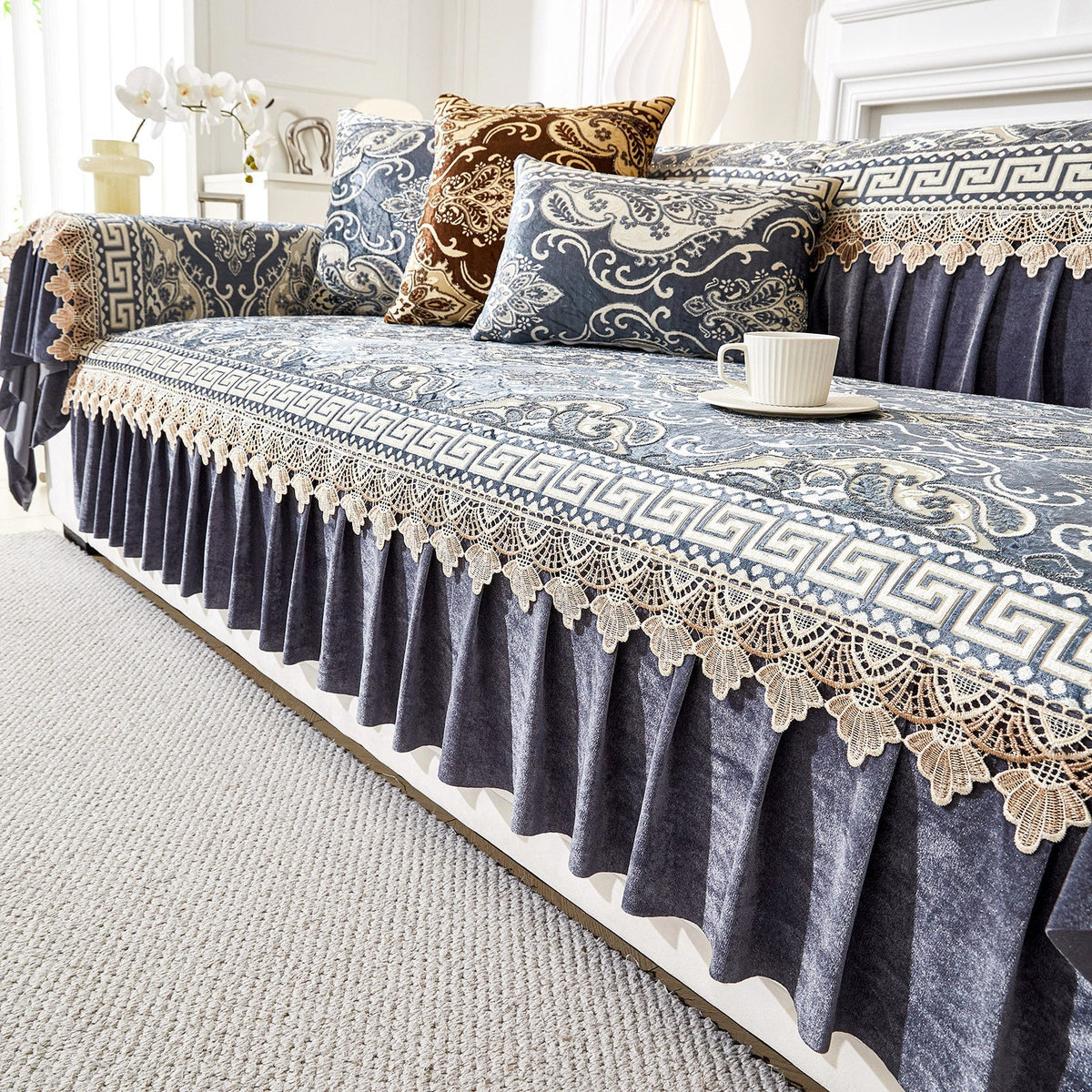 50% RABATT! 🛋️ Sofakissen mit europäischem Blumenmuster & Volant – romantisch & dekorativ für Couch & Sessel